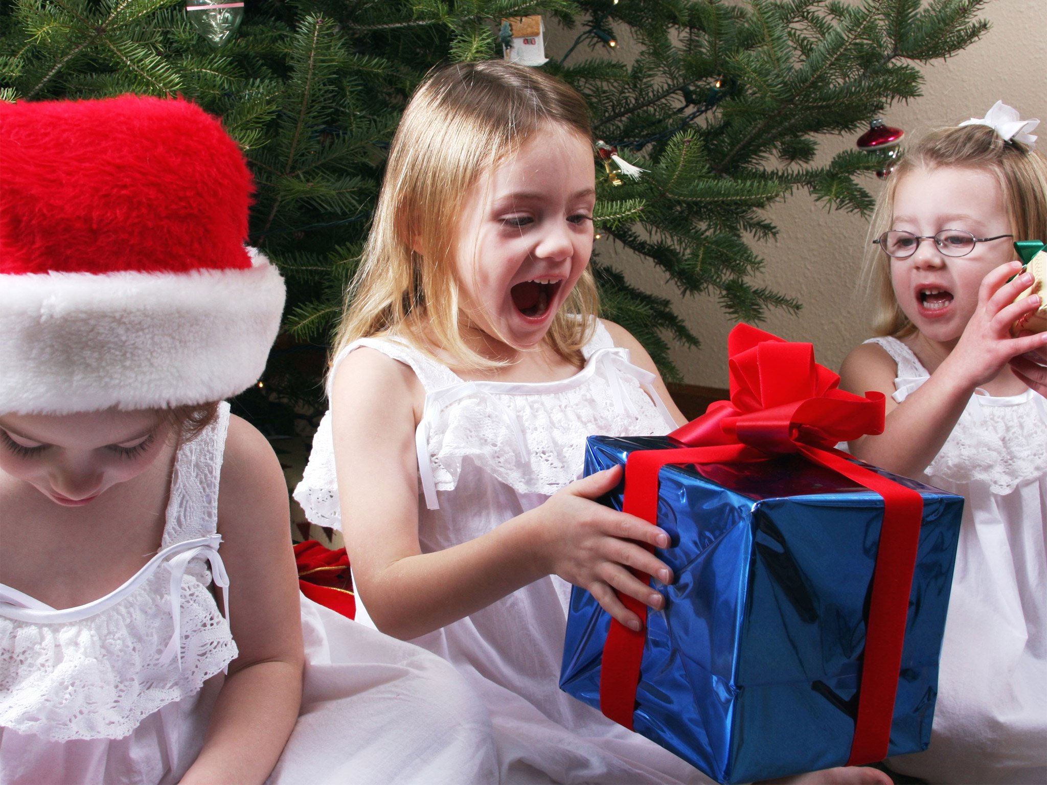 Новогодние подарки в детскосаду