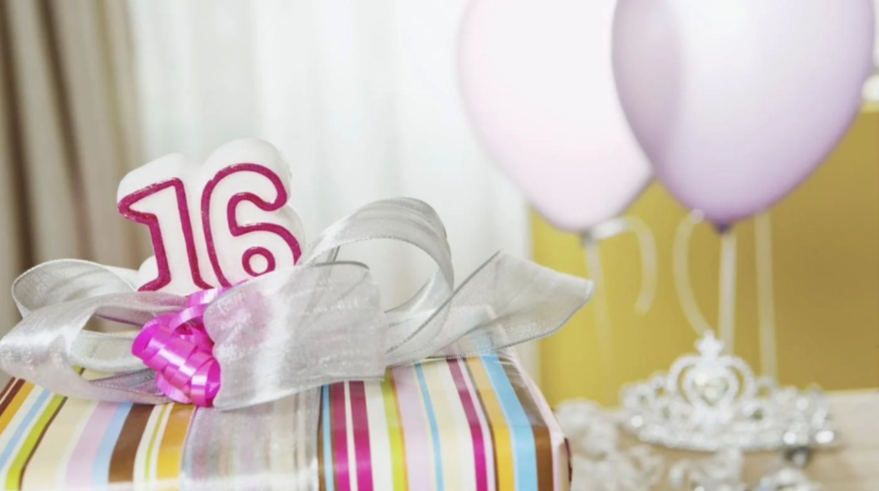 15 идей для подарка девочке подростку на день рождения